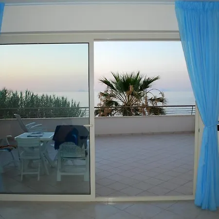 La Scogliera Blu * Caronia