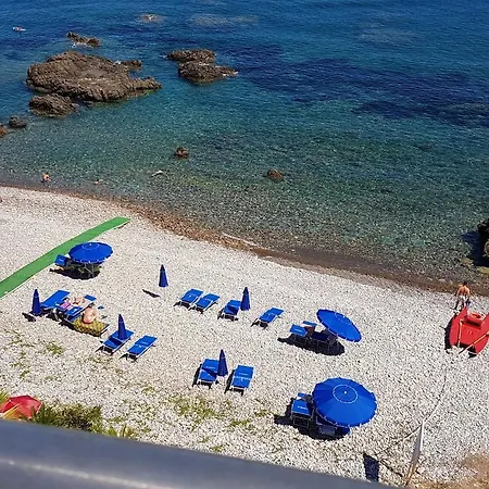 La Scogliera Blu *