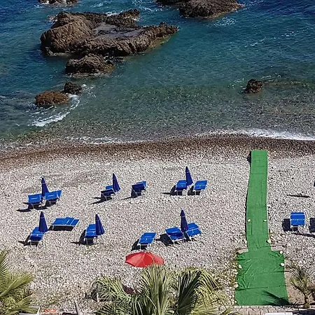 מלון דירות La Scogliera Blu