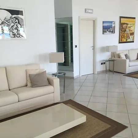 Aparthotel La Scogliera Blu