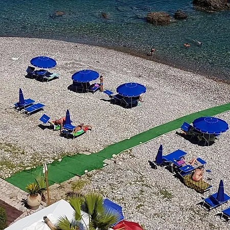 La Scogliera Blu * Caronia