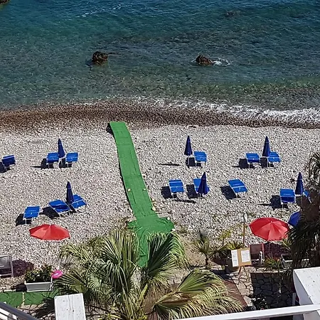 La Scogliera Blu *